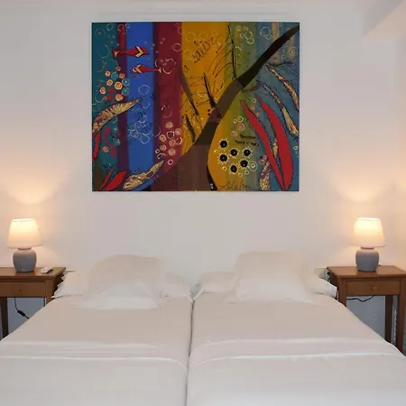 Maria Elena, En Fuente Del Gallo *