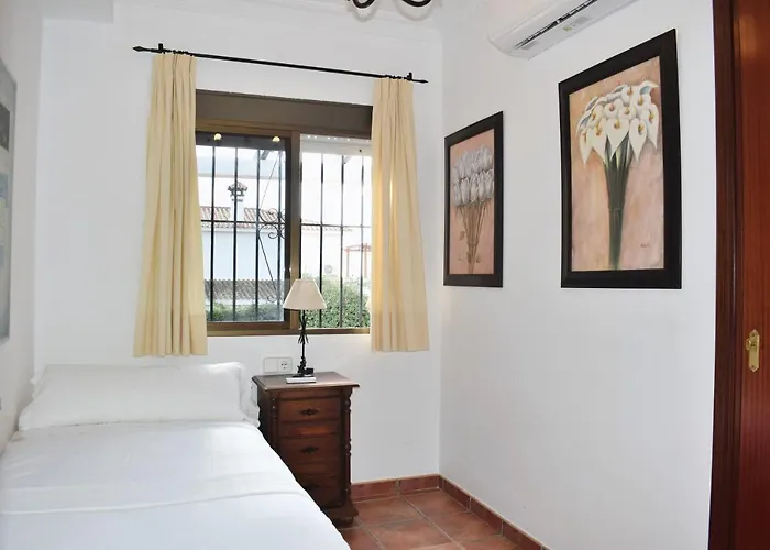 Maria Elena, En Fuente Del Gallo Villa *