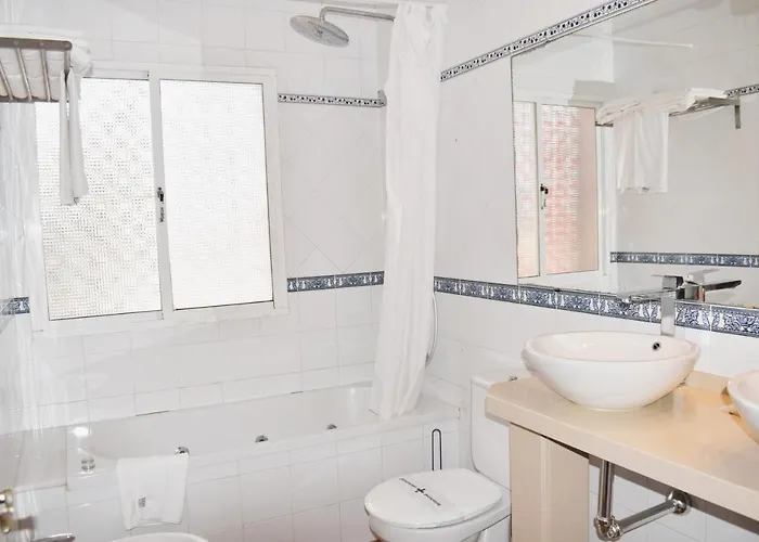 Villa Maria Elena, En Fuente Del Gallo Conil De La Frontera