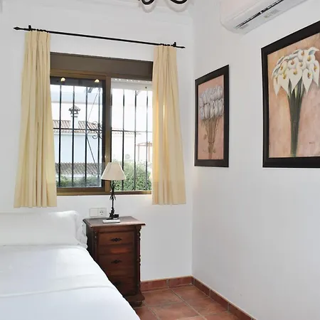 Maria Elena, En Fuente Del Gallo Вілла *