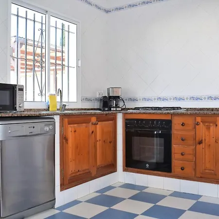 Villa Maria Elena, En Fuente Del Gallo *