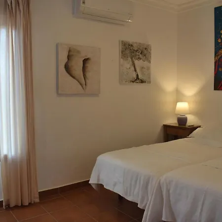 Maria Elena, En Fuente Del Gallo * コニル・デ・ラ・フロンテラ