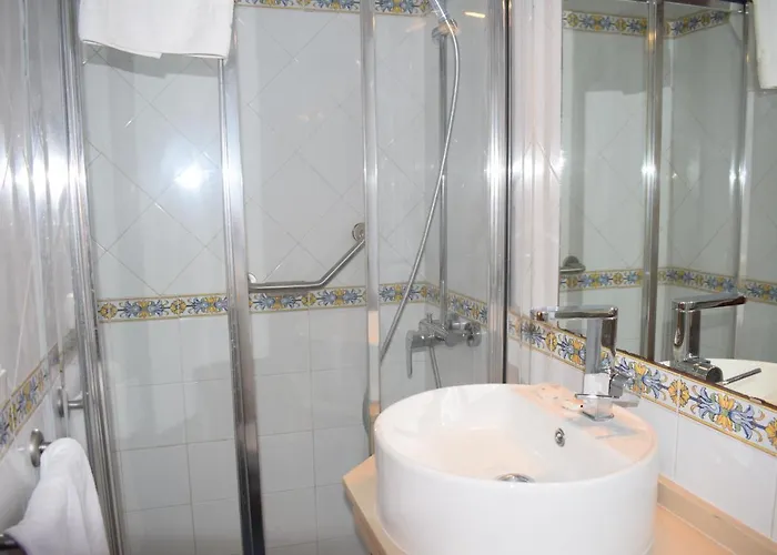 Maria Elena, En Fuente Del Gallo Conil De La Frontera