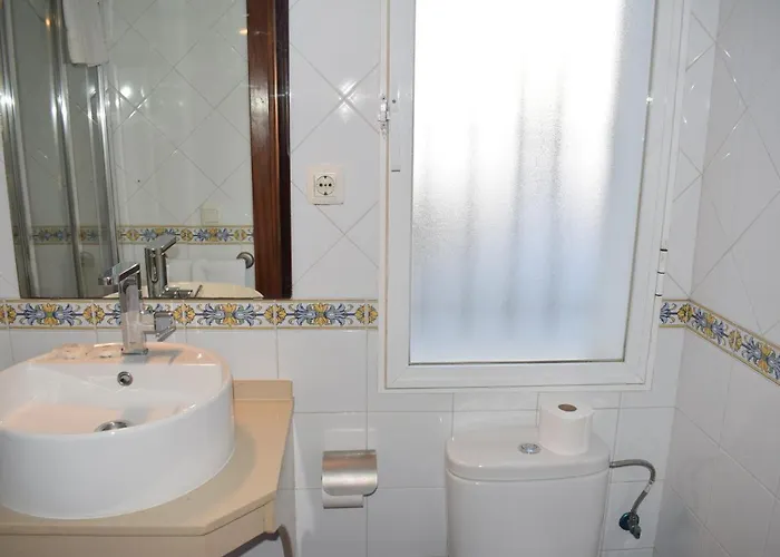 Villa Maria Elena, En Fuente Del Gallo