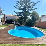 Villa Maria Elena, En Fuente Del Gallo *